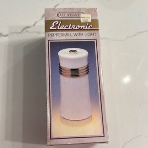 Electronic Peppermill with Light - White